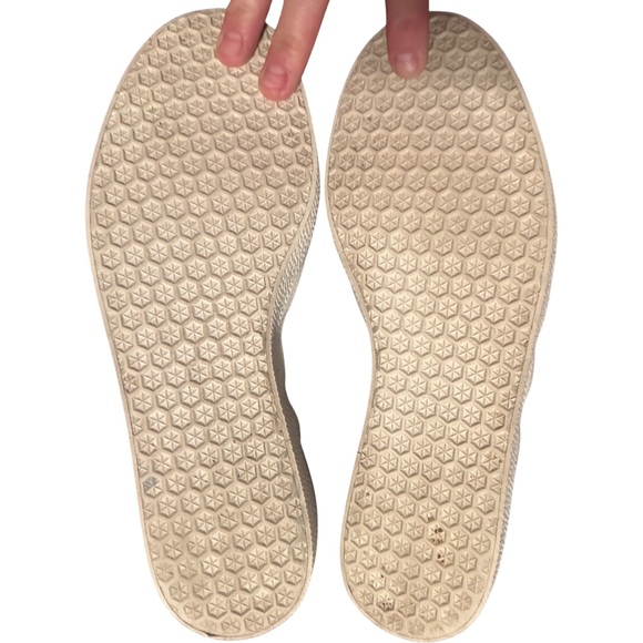 Adidas Gazelle Black Suede Silver
Dots trainers Women's Size 7.5 - Picture 6 of 8